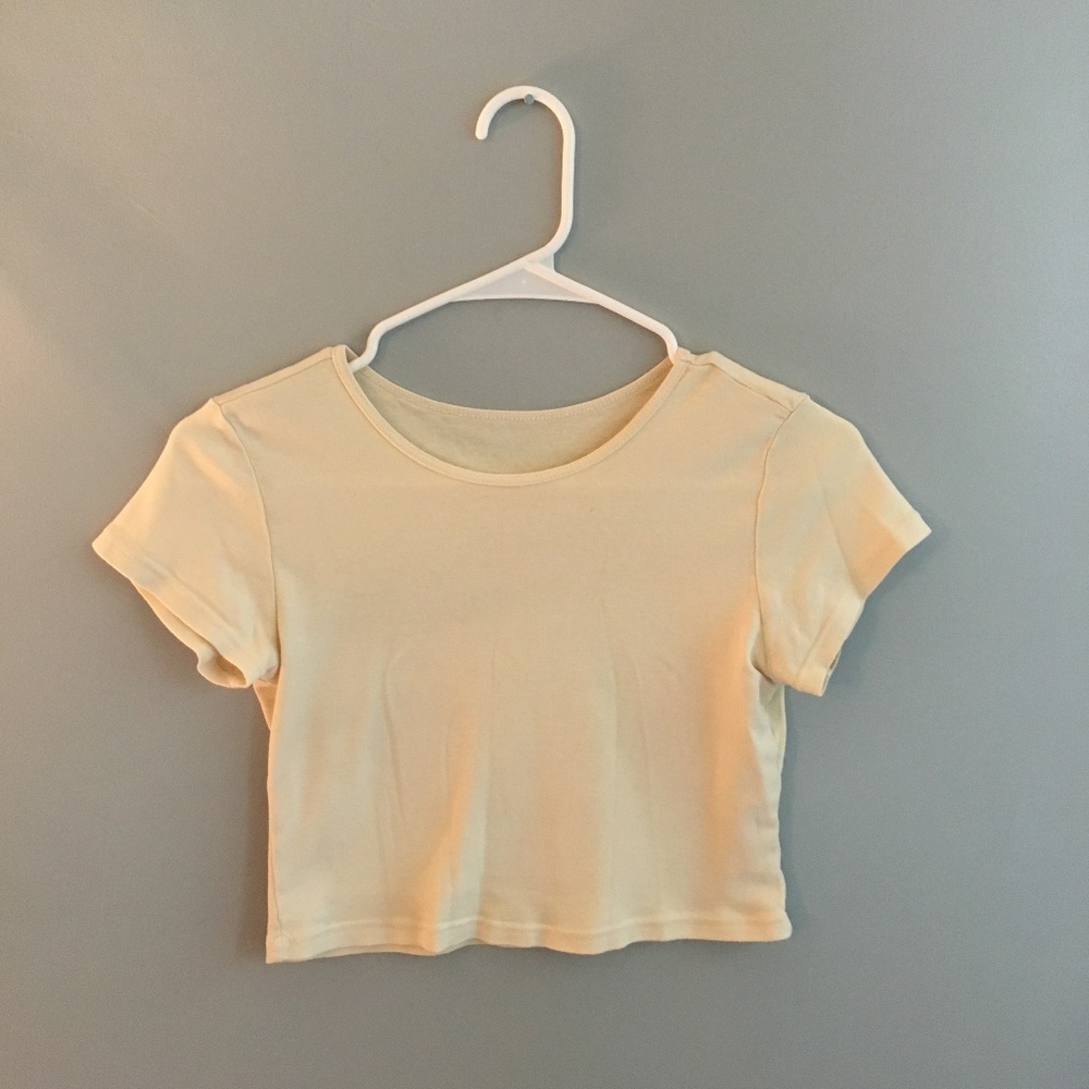 Yellow Crop Top - T-Shirt style